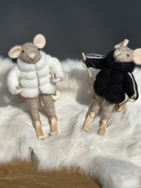 Hiiri hiihtäjä valkoinen villa koriste 12cm