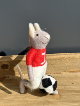 Hiiri jalkapalloilija valkoinen villa koriste 12cm