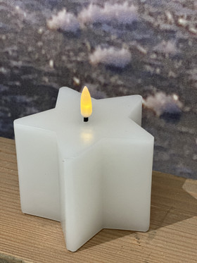 Valkoinen 10x10,5cm, LED-tähtikynttilä (ajastin)