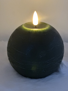 Tummanvihreä Ø10cm M LED-pallokynttilä (ajastin)