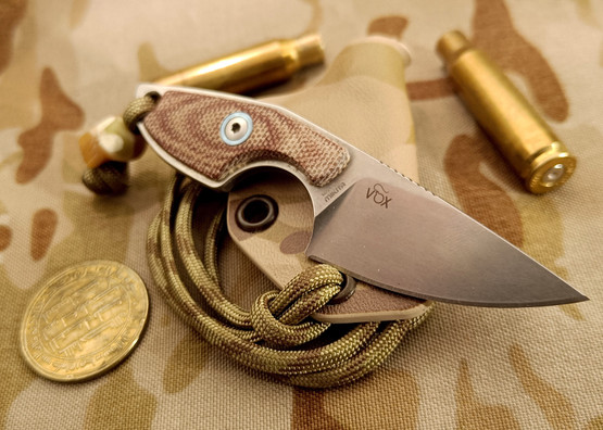 MKM Knives Mikro 1 veitsi + Design-kallo + MC Arid tuppi + Vyöklipsi