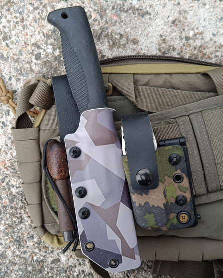 Sissipuukko M07 Taktinen Tuppi Urban