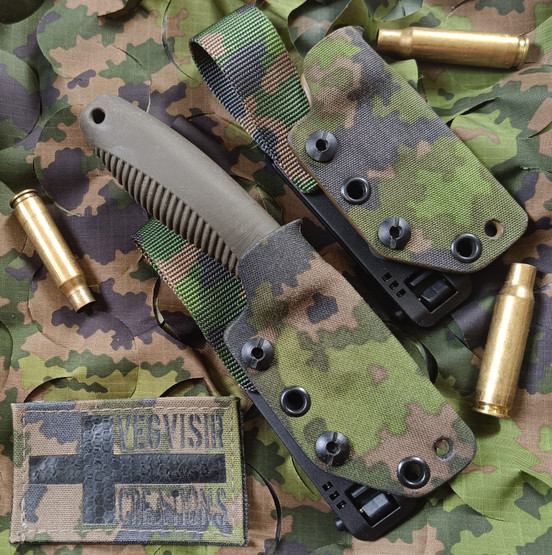 Sissipuukko M23 Taktinen Tuppi M05 Camo 