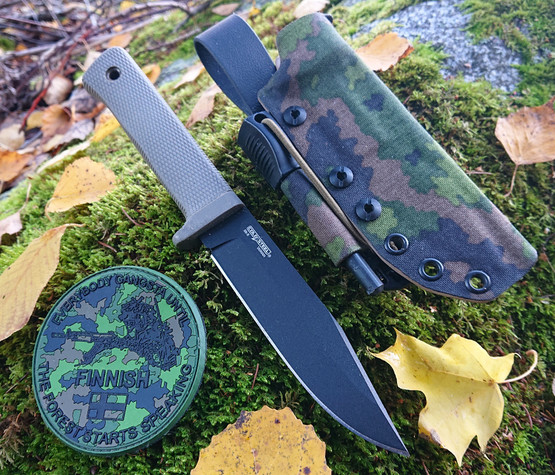 Cold Steel SRK Compact Veitsi + Taktinen Tuppi M05 Camo  