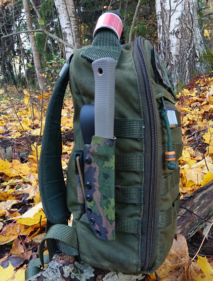 Cold Steel SRK Compact Veitsi + Taktinen Tuppi M05 Camo  