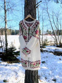 Ruususet- neuletakki neuleohje