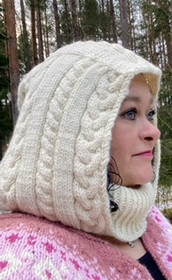 Kuura -huppukauluri, neuleohje