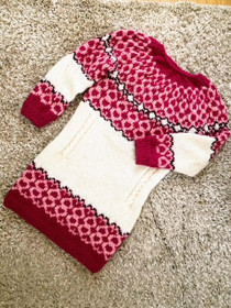 Jaspis - mekko, neuleohje