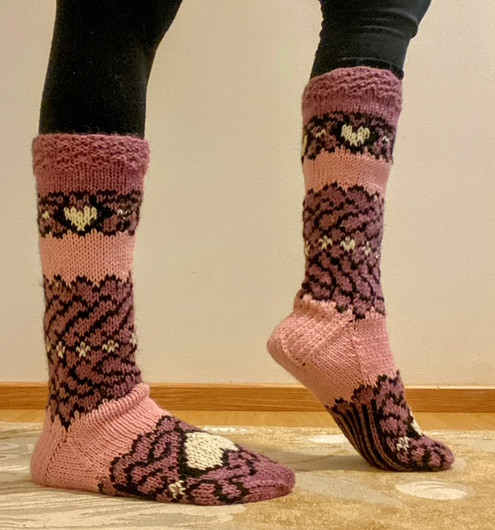 Jalosydän -socks, knitting pattern