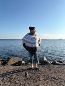 Sydänkäpy poncho, neuleohje