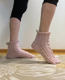 Syreeni -pitsisukat, neuleohje