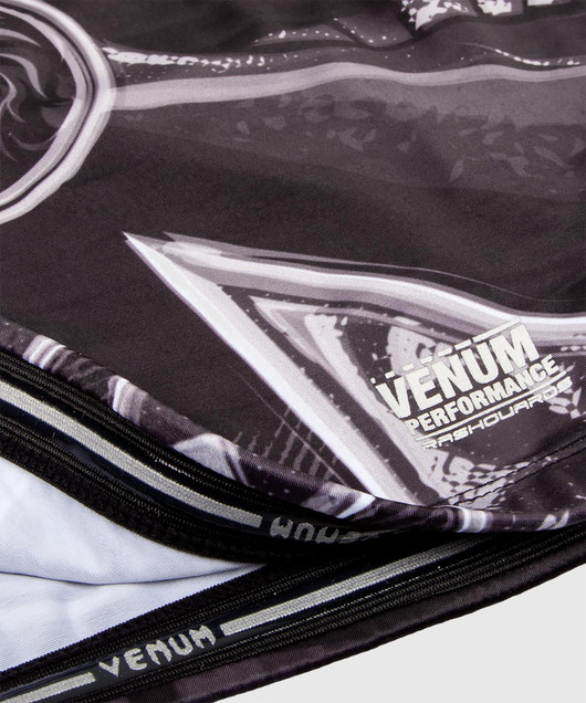 Venum Gladiator 3.0 Rashguard - Black/White - Short Sleeves