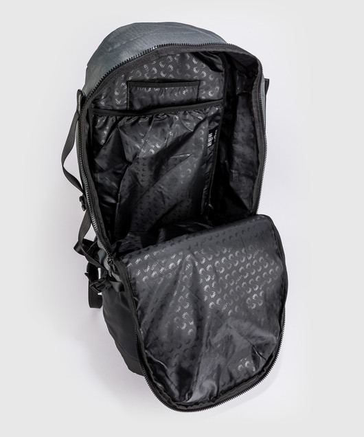 Venum Evo 2 Backpack – Monipuolinen Treenireppu Urheilijoille