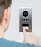 DoorBird IP Video Oviasema - D1101V Uppoasennus