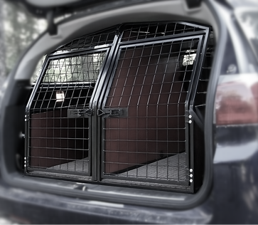 Mittatilaushäkki farmariautoon