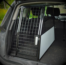 Mittatilausveräjä farmariautoon