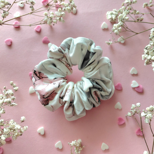 NITA -scrunchie