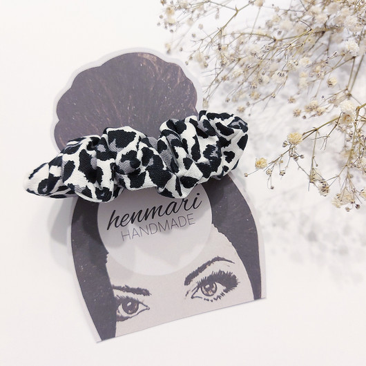 LEO -scrunchie, eri värejä