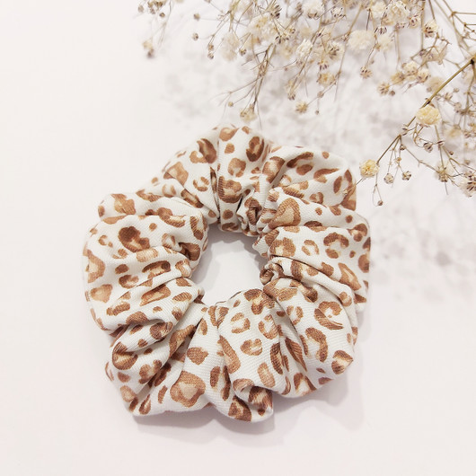 LEO -scrunchie, eri värejä