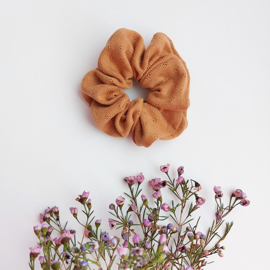 PIPSA -scrunchie, eri värejä