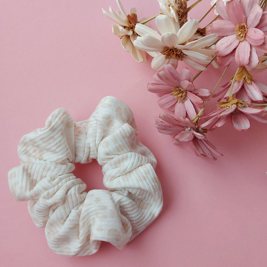 LEO -scrunchie, eri värejä