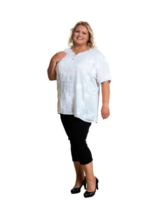 LeaH Plus-koon valkoinen pellava-puuvilla pusero kirjailuin