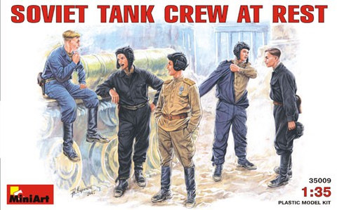 Soviet Tank Crew at Rest 1/35