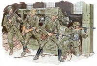 Cross of iron with equipment 1/35