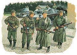 Panzermeyer with grenadiers, Mariupol 1941 1/35