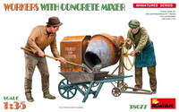 Workers with Concrete Mixer	1/35