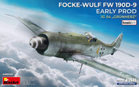 1/48 Focke Wulf Fw190D-9 Early JG 54 Grünhertz (Basic Kit)