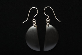 Puolikuu -hirvenkynsikorvakorut