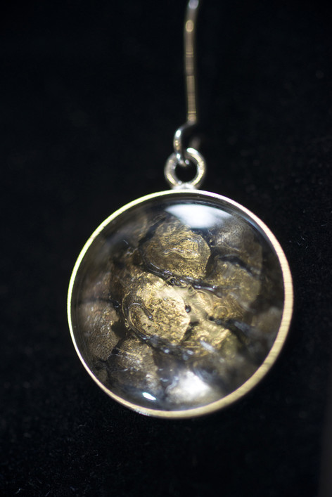 Kala-korvakorut roikkuvat suljettavilla koukuilla, halk. 12mm