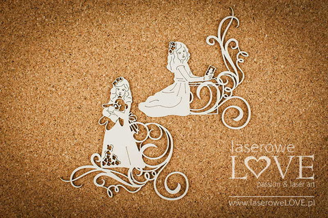 White & Innocent: Girl with Ornaments  -chipboardpakkaus