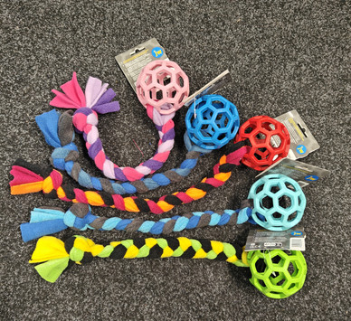 Vijue Hol-ee pallo fleecellä, halk. 9cm