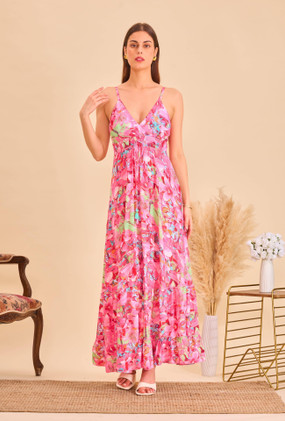 Pinkki pitkä silkkinen mekko