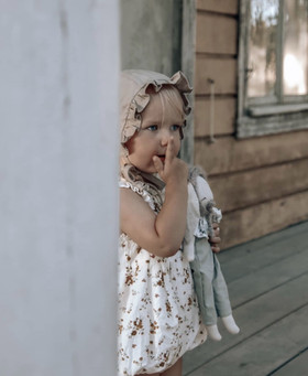  Frilla Bonnet Linen Sand