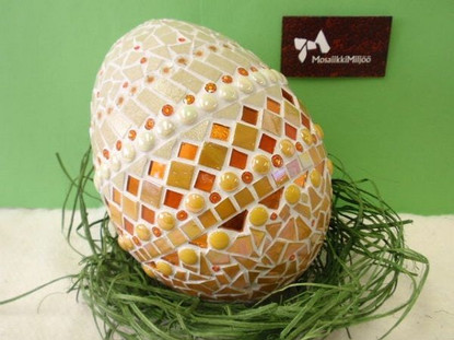 Styrofoam-egg, 2 parts, height 20 cm