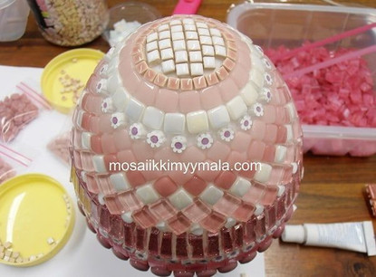 Styrofoam-egg, 2 parts, height 30 cm