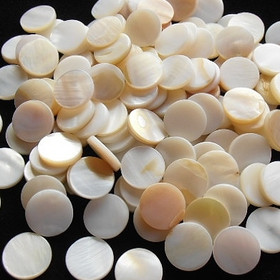 Helmiäinen, pyöreä, 15 mm, 50 g