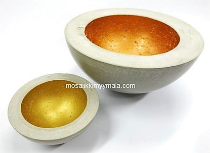 Muovipallo, kirkas 18 cm, reiällinen