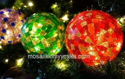 Plastic ball, 12 cm with 15 mm hole
