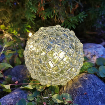 Kirkas mosaiikkipallo, DIY
