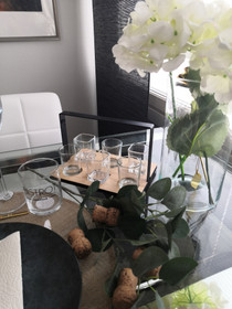 Aperativ lasitarjoilusetti