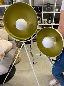 Cinema pöytävalaisin