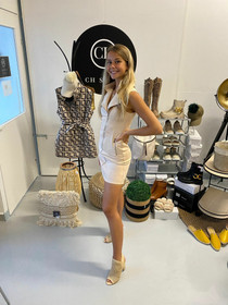 Beige vetoketjumekko