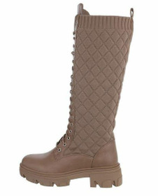 Pitkävartiset saappaat