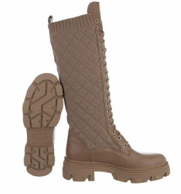 Pitkävartiset saappaat