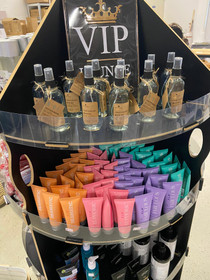 Huonetuoksusuihke; 100ml