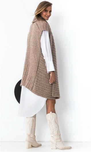 Pitkä neulottu Delux liivi, beige tai valkoinen, ONE SIZE